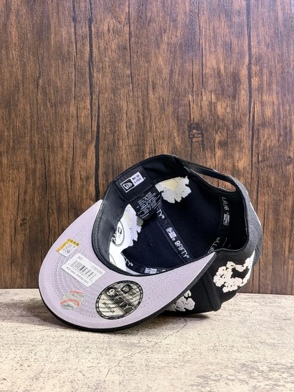 NWT New Era 9FIFTY New York Yankees Black Floral Snapback Hat OSFA - Picture 5 of 5